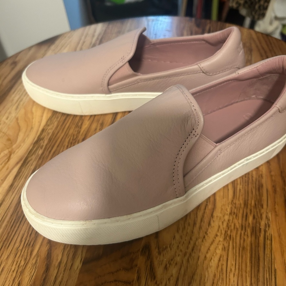 UGG JASS PINK CRYSTAL LEATHER CASUAL PLATFORM SNEAKERS